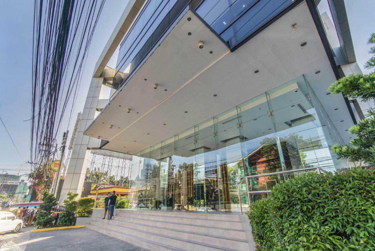 Free Netflix Condo Near It Park With 32-Inch Samsung Hdtv Cebu Stadt Exterior foto