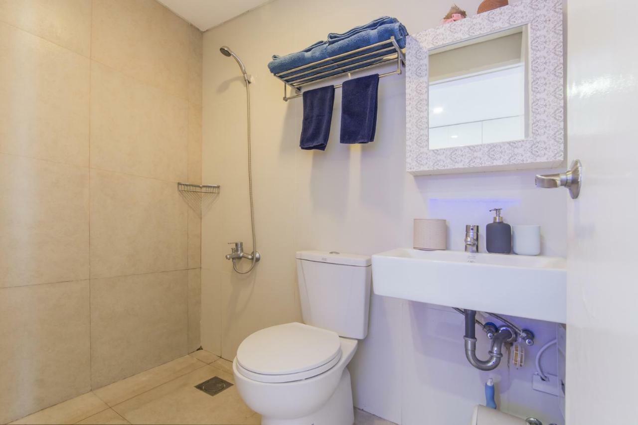 Free Netflix Condo Near It Park With 32-Inch Samsung Hdtv Cebu Stadt Exterior foto